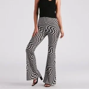 Windsor Optical Illusion Checkerboard Flared Pants Black White Small