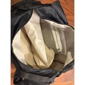 Women's Black Top Zip Duffel Gym Travel Bag With Different Compartments OS
