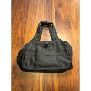 Women's Black Top Zip Duffel Gym Travel Bag With Different Compartments OS