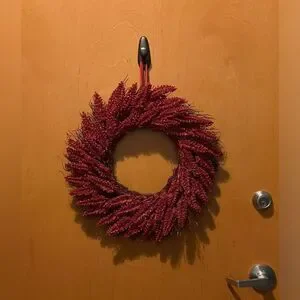 Wreath Red Sparkly Woven Holiday/Christmas Hanging Door Wreath