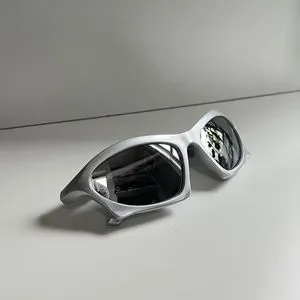 Y2k 2000s Vintage Style Chrome Silver Surfer Sunglasses