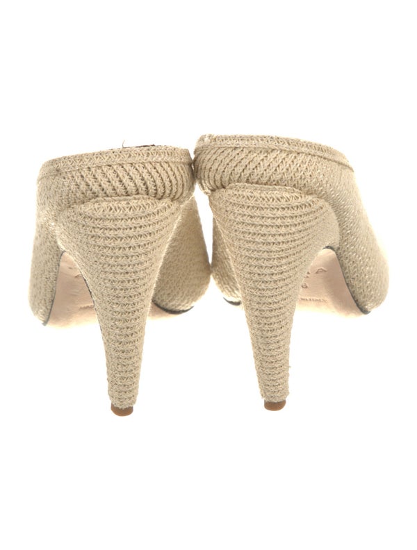 Alaïa Raffia Braided Accents Pumps