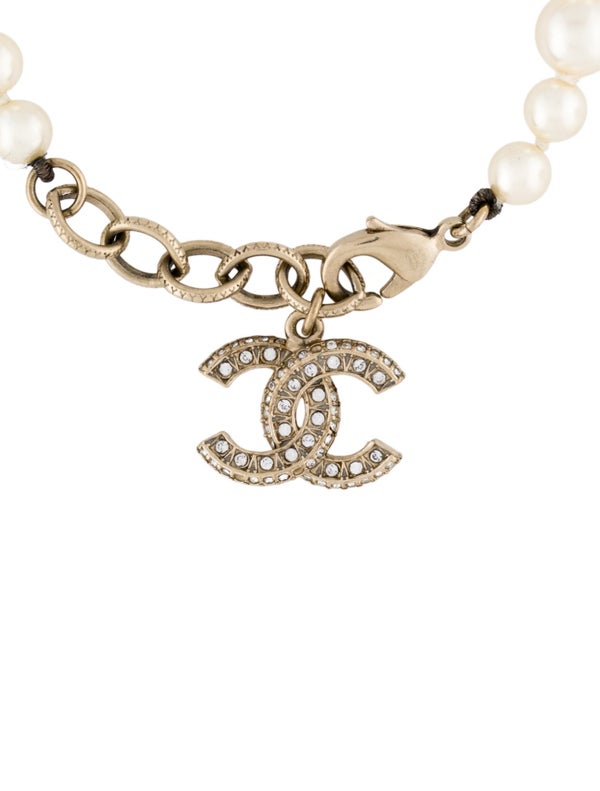 Chanel 2023 Faux Pearl & Strass CC Charm Bracelet