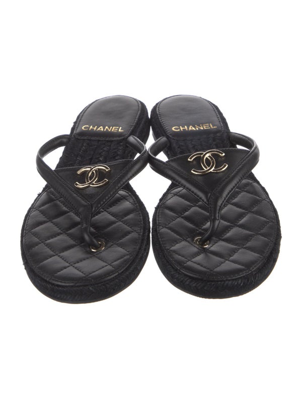Chanel 2025 Interlocking CC Logo Flip Flops