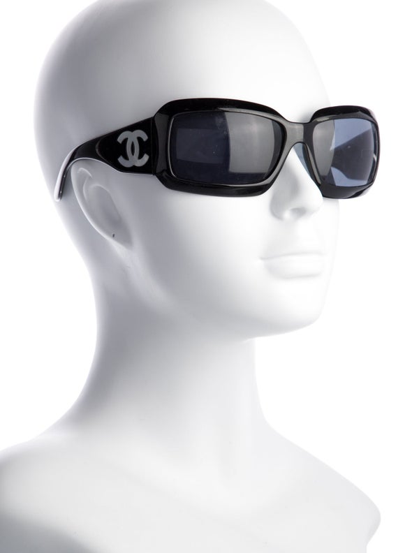 Chanel Interlocking CC Logo Square Sunglasses