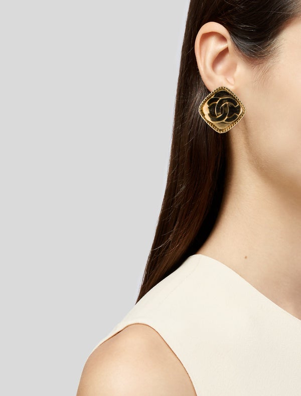 Chanel Vintage CC Clip-On Earrings