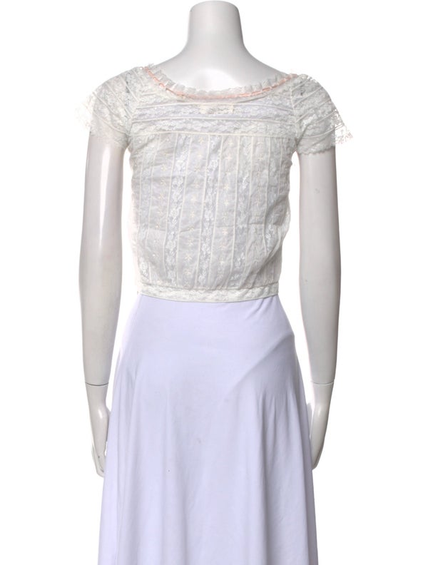 DÔEN Scoop Neck Sleeveless Crop Top