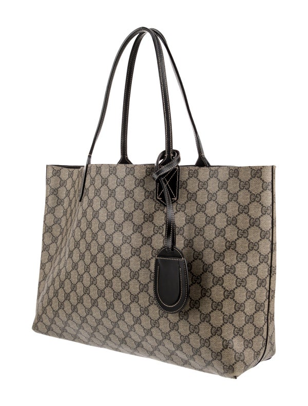 Gucci GG Supreme Reversible Medium