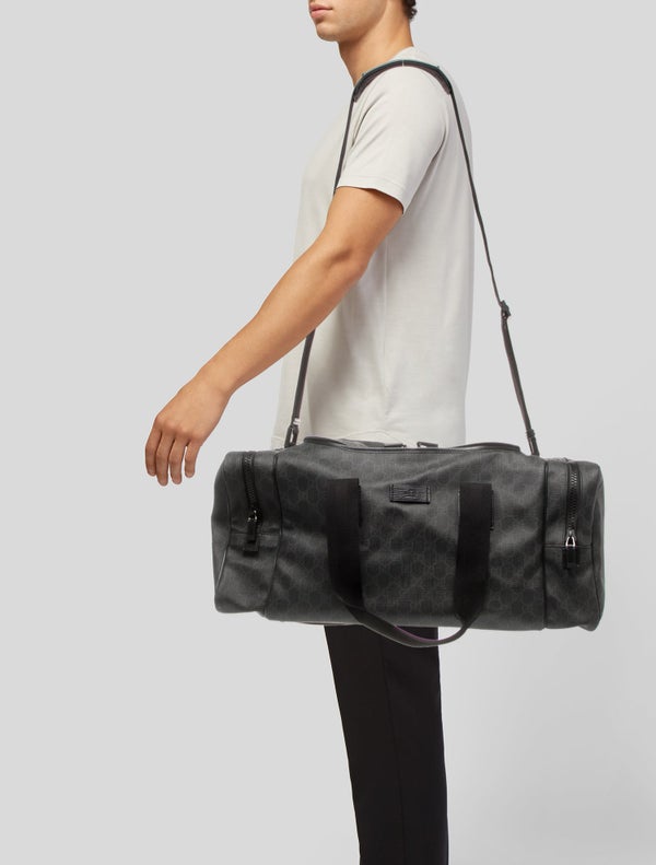 Gucci GG Supreme Weekender Bag