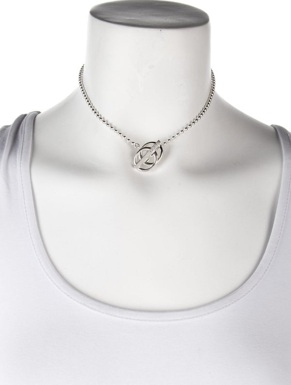 Gucci Interlocking G Logo Britt Toggle Necklace