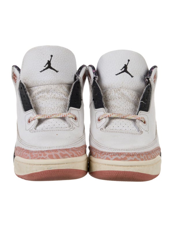 Jordan 3 Sneakers