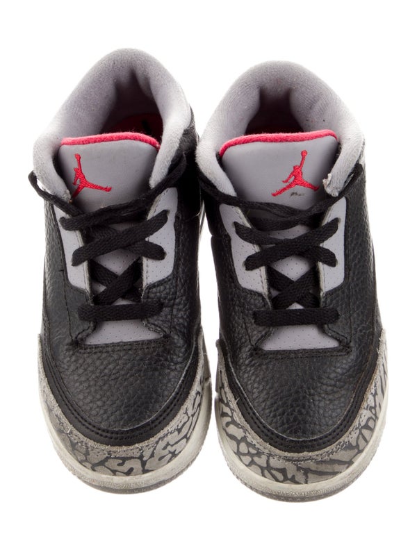 Jordan 3 Sneakers