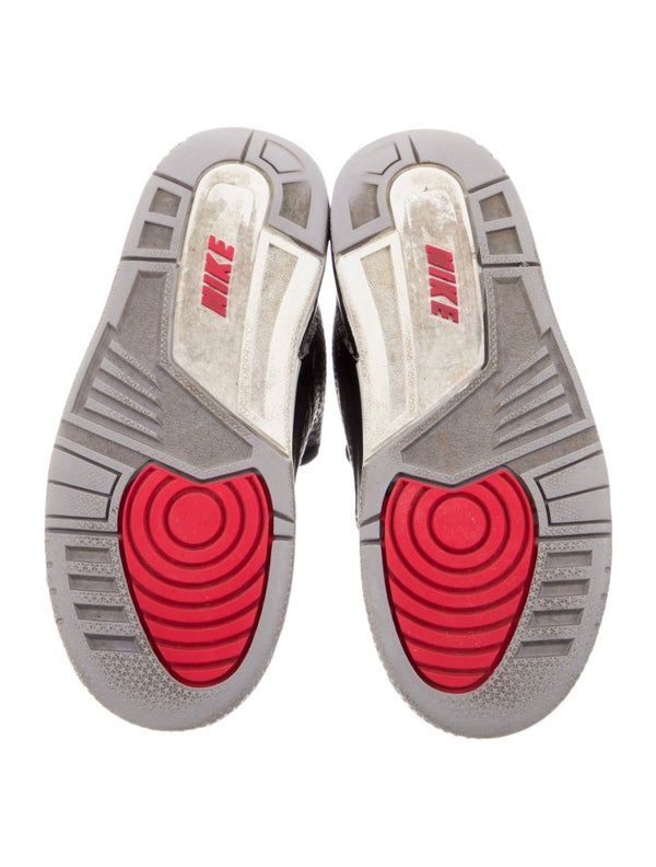 Jordan 3 Sneakers