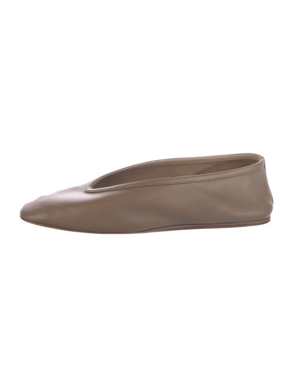 Le Monde Beryl Leather Ballet Flats