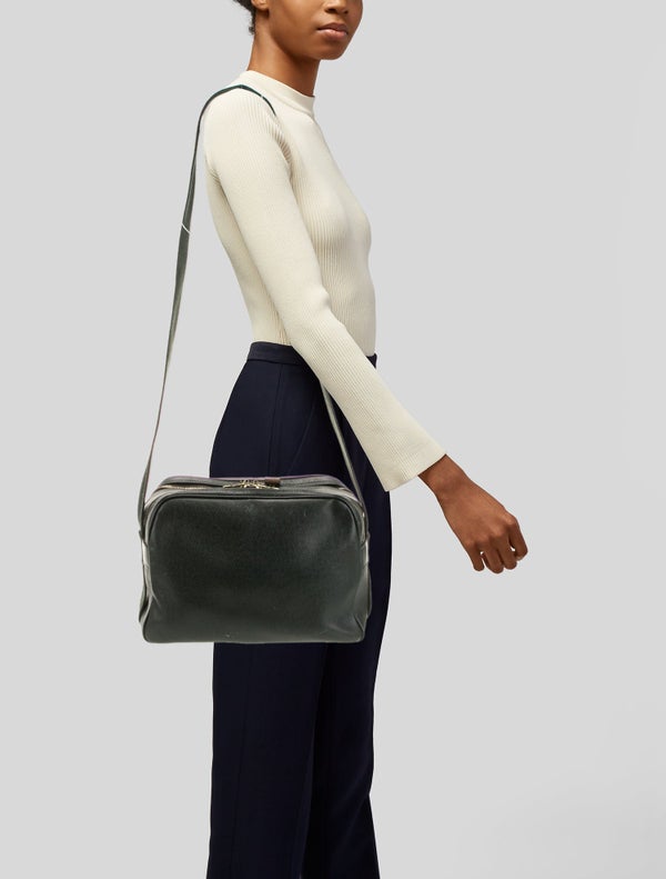 Louis Vuitton Taiga Leather Reporter Vintage