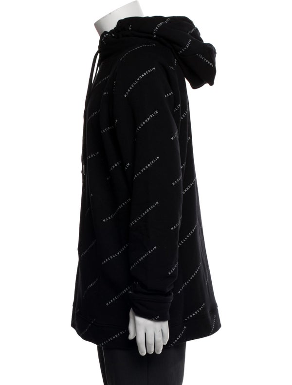 Marcell Von Berlin Printed V-Neck Hoodie