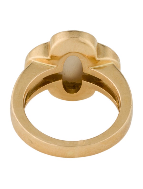 Van Cleef & Arpels Mother Of Pearl Pure Alhambra Ring