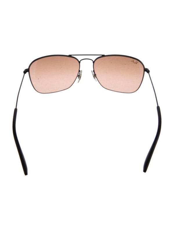 Ray-Ban Aviator Tinted Sunglasses