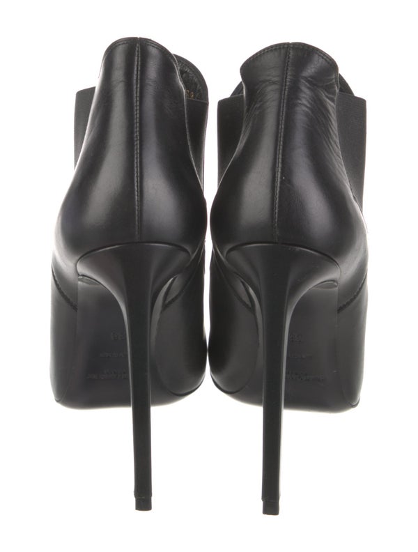 Saint Laurent Leather Chelsea Boots