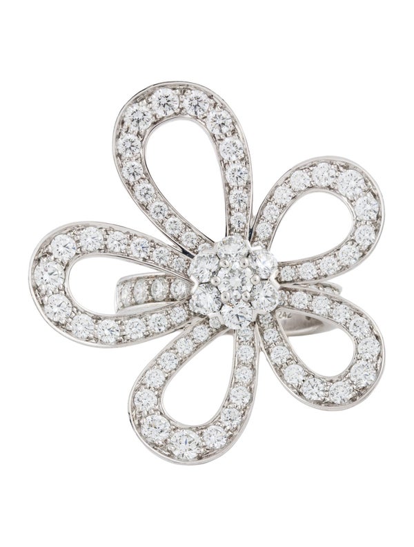 Van Cleef & Arpels Flowerlace Ring