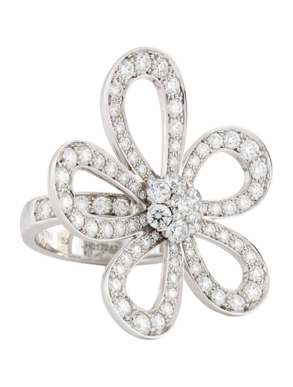 Van Cleef & Arpels Flowerlace Ring