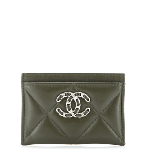 Chanel 19 Card Holder Quilted Leather - Great | Item # 339845/3 / green