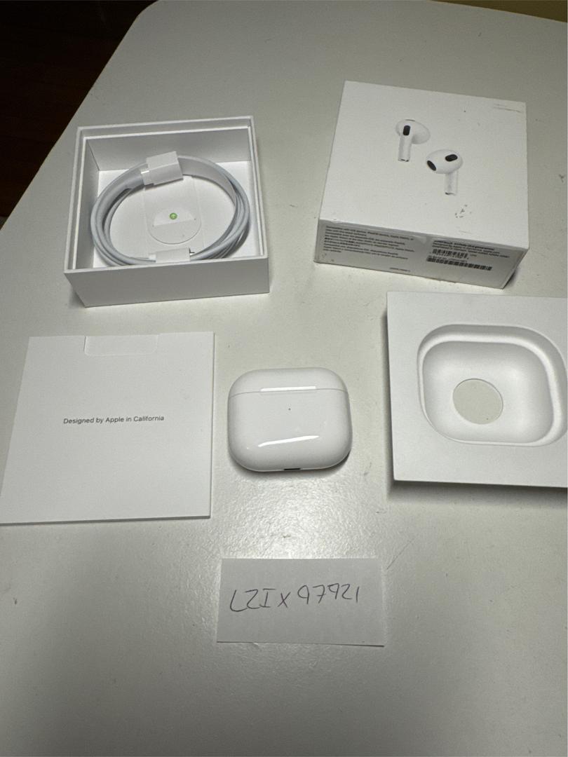 Apple AirPods 3rd Gen
