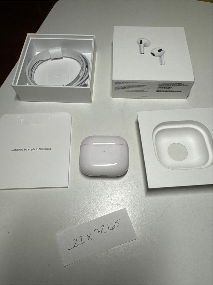 Apple AirPods 3rd Gen