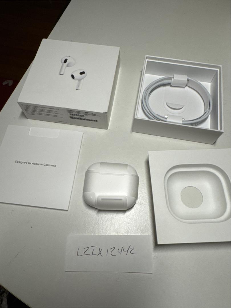 Apple AirPods 3rd Gen