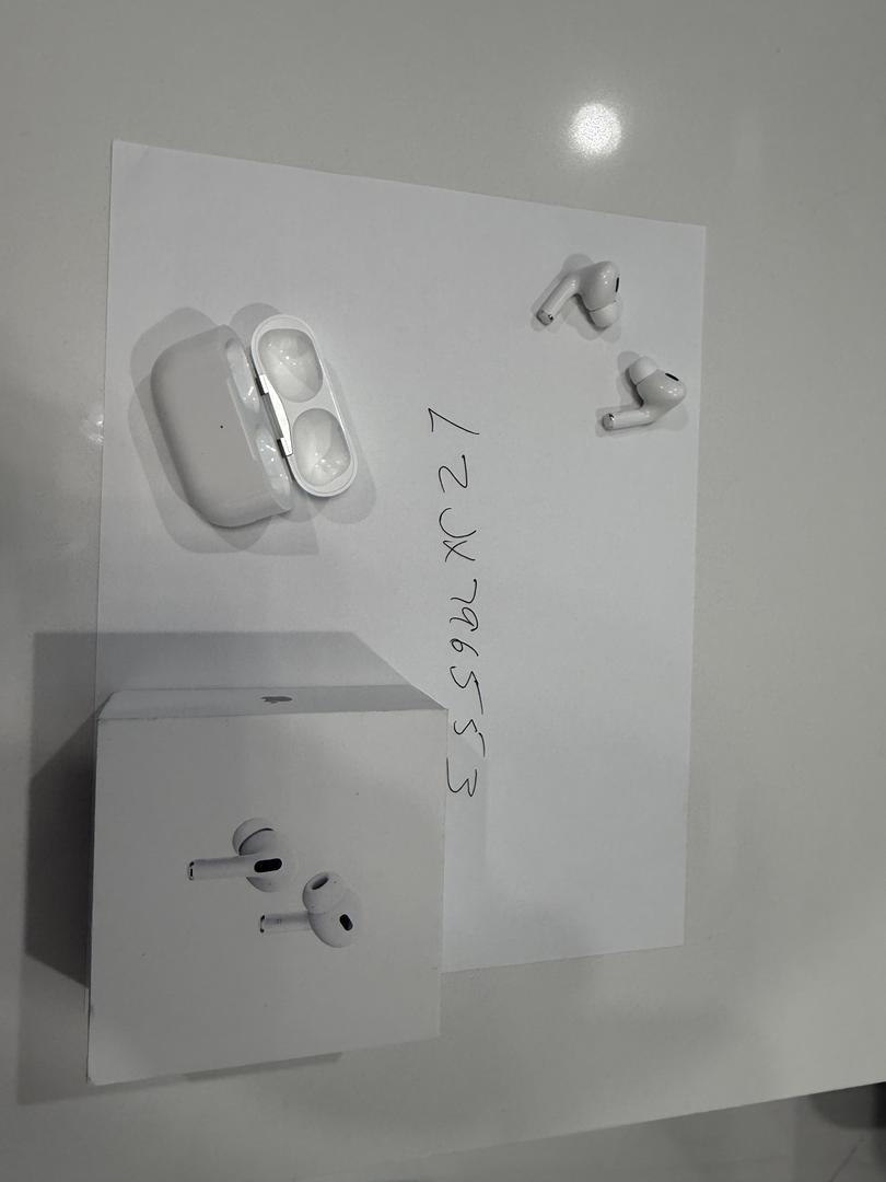 Apple AirPods Pro 2