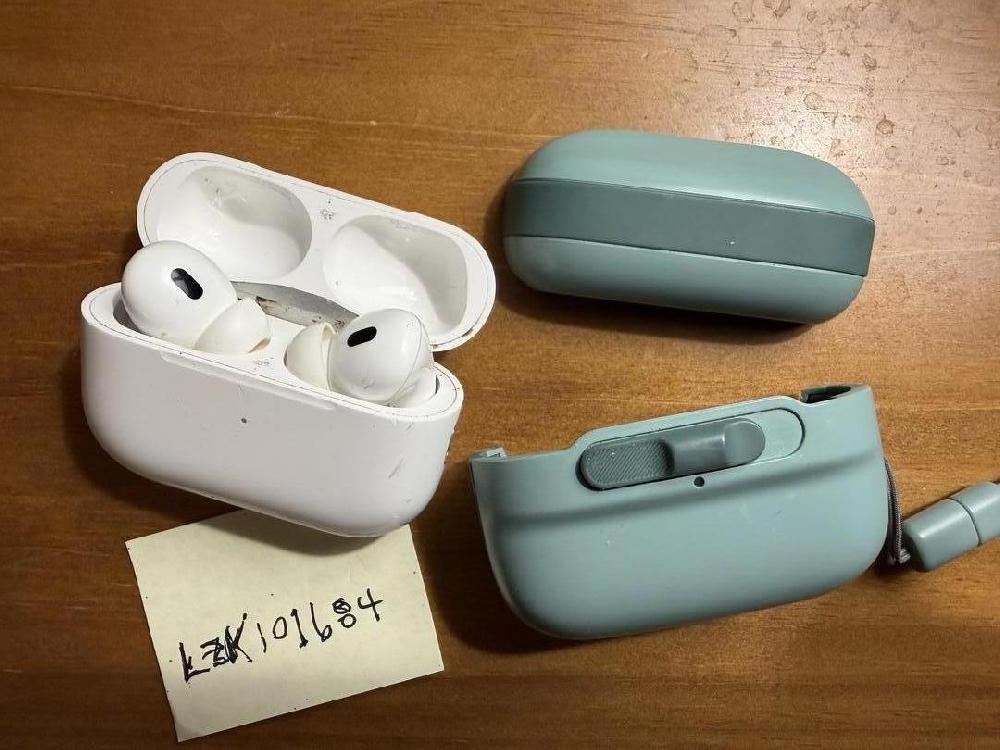 Apple AirPods Pro 2