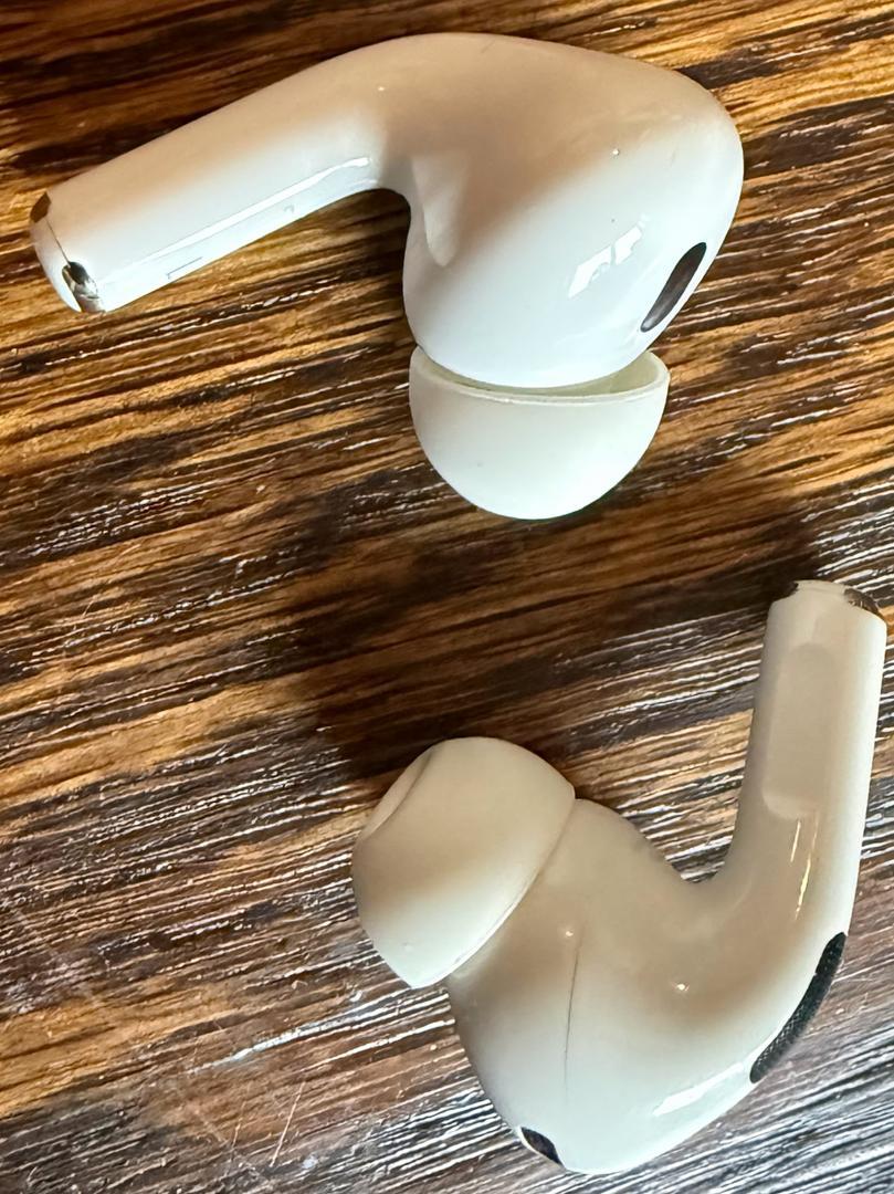 Apple AirPods Pro 2
