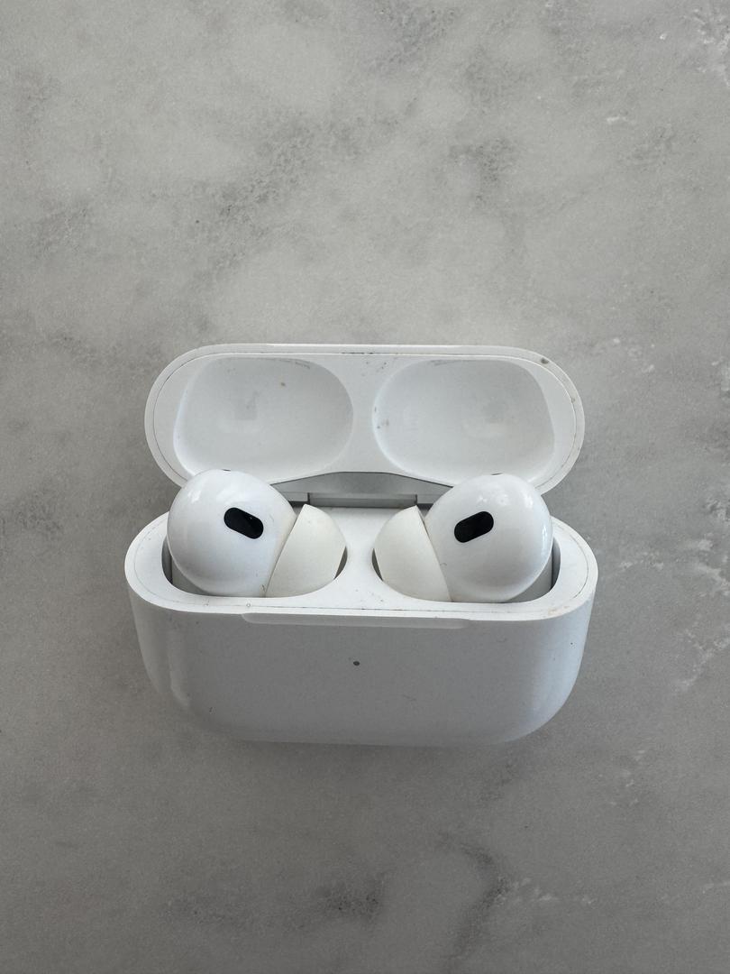 Apple AirPods Pro 2