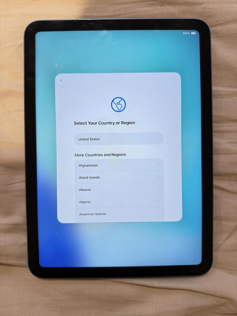 Apple iPad 10th Gen Wi-Fi