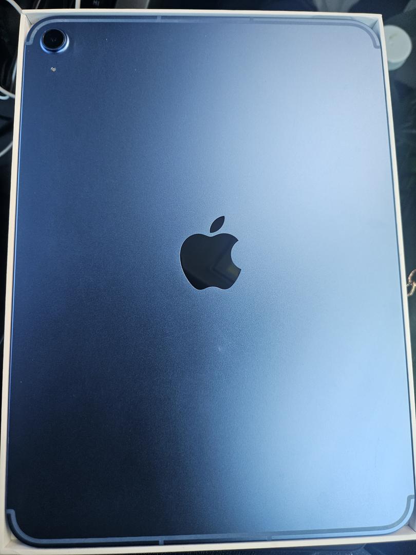 Apple iPad 11th Gen AT&T