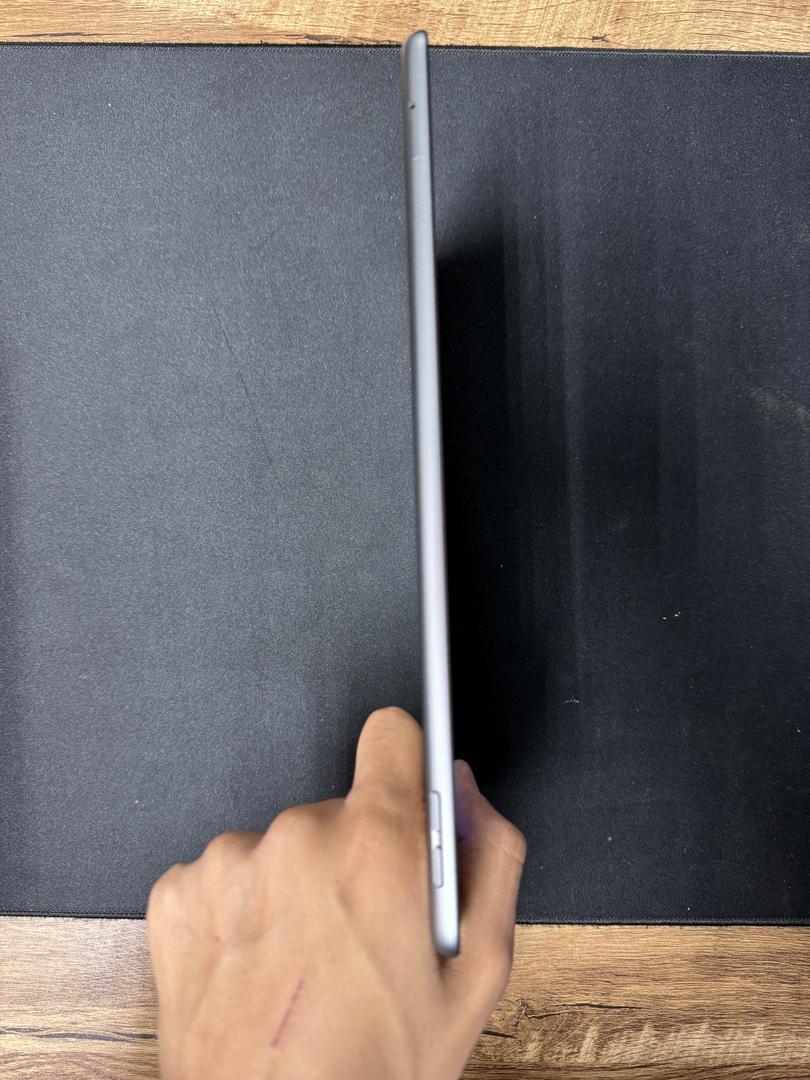 Apple IPad 9th Gen Unlocked