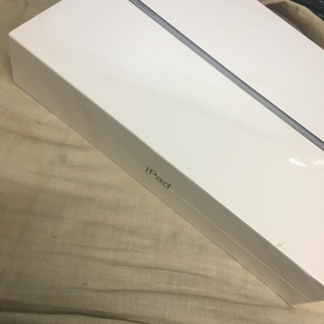 Apple IPad 9th Gen Unlocked