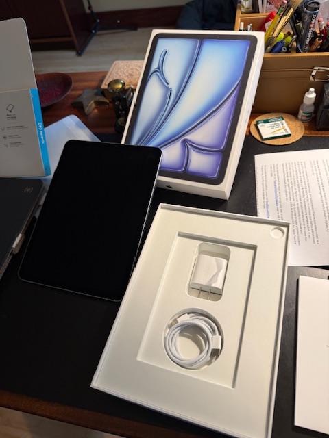 Apple iPad Air 11" (M3) 2025 Wi-Fi