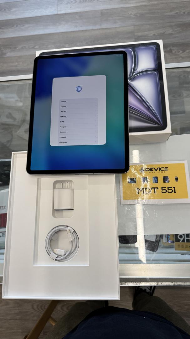 Apple IPad Air 13" (M3) 2025 Unlocked