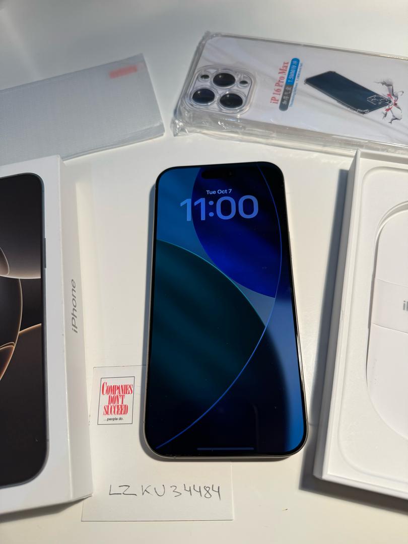 Apple iPhone 16 Pro Max Unlocked