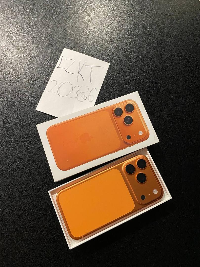 Apple iPhone 17 Pro Max Xfinity