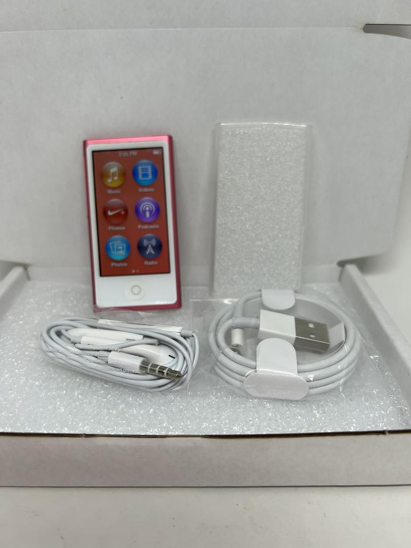 Apple iPod Nano 7th Gen 2012