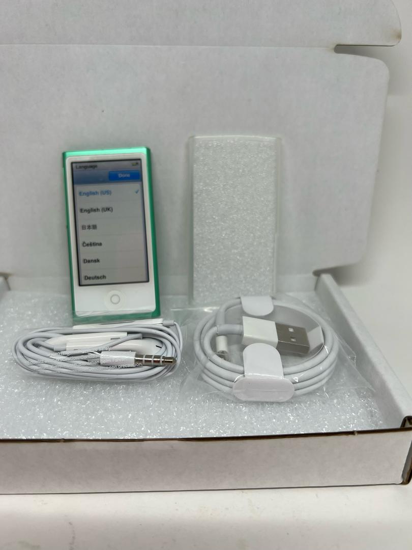 Apple iPod Nano 7th Gen 2012