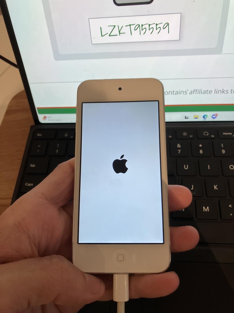 Apple iPod Touch 6th Gen Wi-Fi