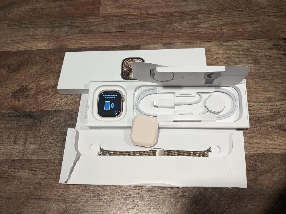 Apple Watch Series 10 42mm Unlocked