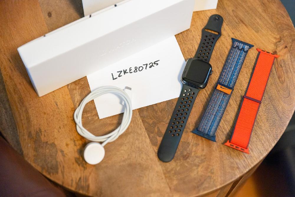 Apple Watch Series 9 45mm Unlocked