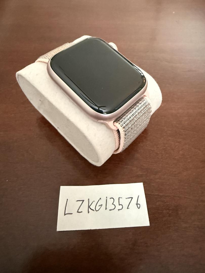 Apple Watch Series 9 45mm Unlocked