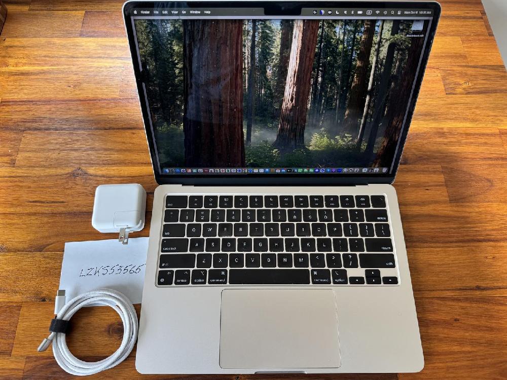 MacBook Air 2024 (M3) - 13"