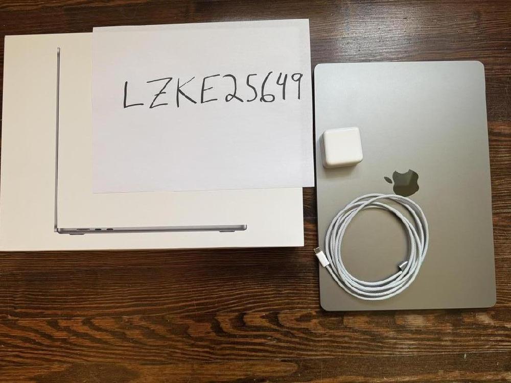 MacBook Air 2024 (M3) - 15"