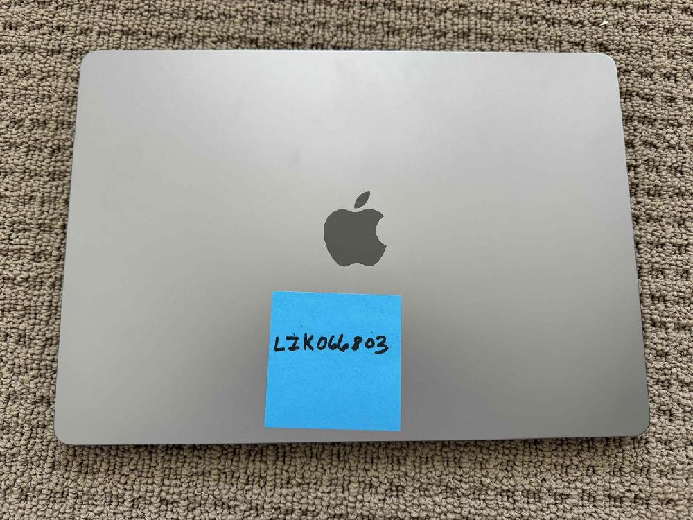 MacBook Air 2024 (M3) - 15"